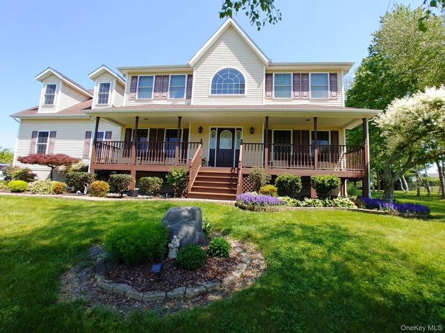 7 Victorian Court, Milton, NY 12547