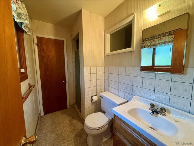 1489 S Carr St, Lakewood, CO 80232