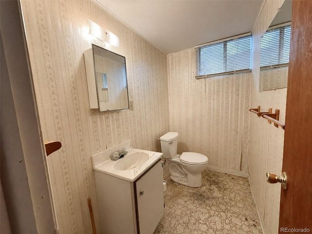 1489 S Carr St, Lakewood, CO 80232