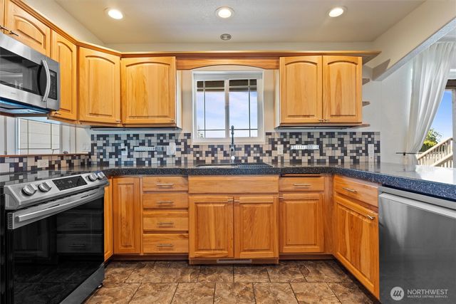 12214 SE Heritage Lane, Moses Lake, WA 98837