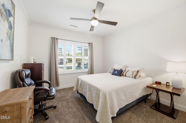32 Kenilworth Street, Clayton, NC 27527