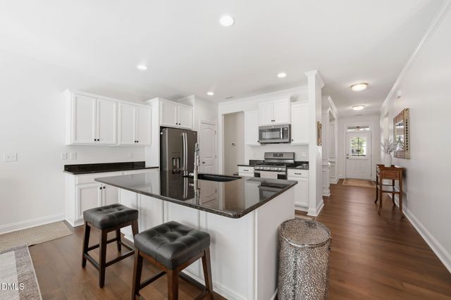 32 Kenilworth Street, Clayton, NC 27527