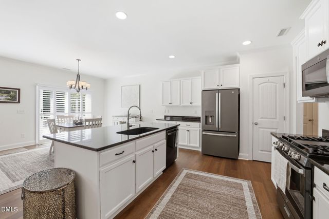 32 Kenilworth Street, Clayton, NC 27527