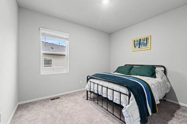 5414 E Bridgeport Ct, Spokane, WA 99217