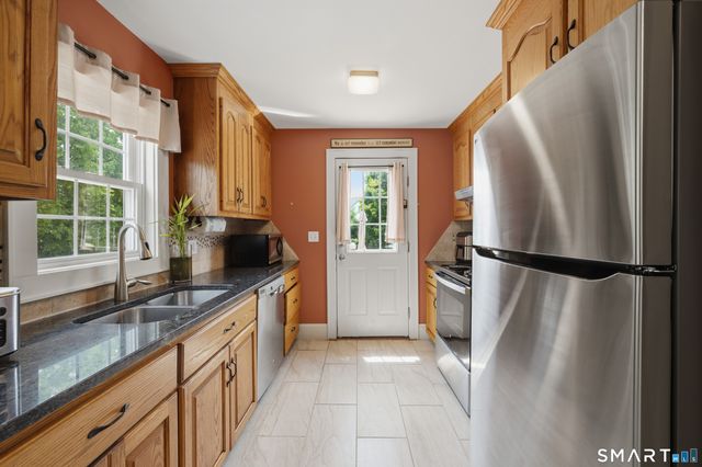16 Dewey Avenue, Plymouth, CT 06786