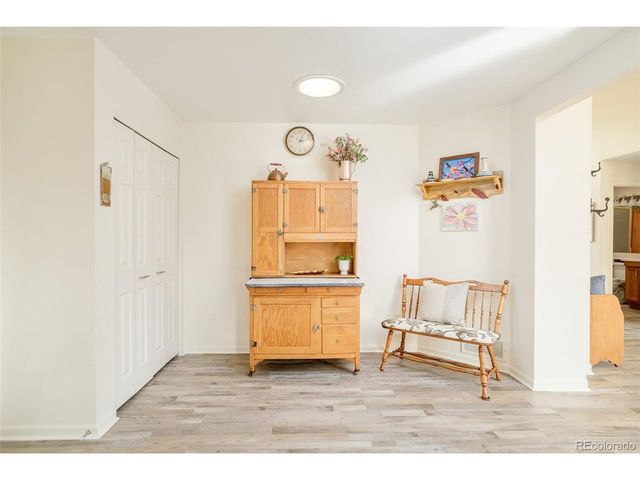 9670 W La Salle Ave, Lakewood, CO 80227