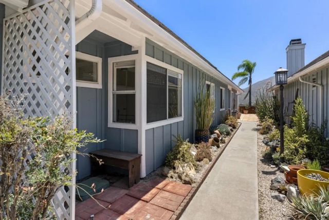 1241 Pearlbush Court, El Cajon, CA 92019
