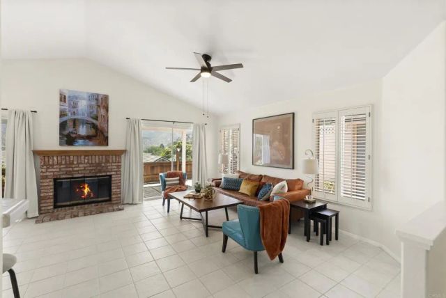 1241 Pearlbush Court, El Cajon, CA 92019
