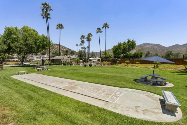 1241 Pearlbush Court, El Cajon, CA 92019