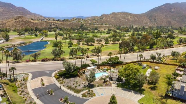 1241 Pearlbush Court, El Cajon, CA 92019