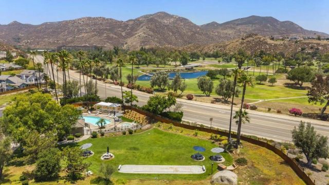 1241 Pearlbush Court, El Cajon, CA 92019