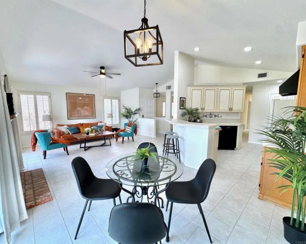 1241 Pearlbush Court, El Cajon, CA 92019