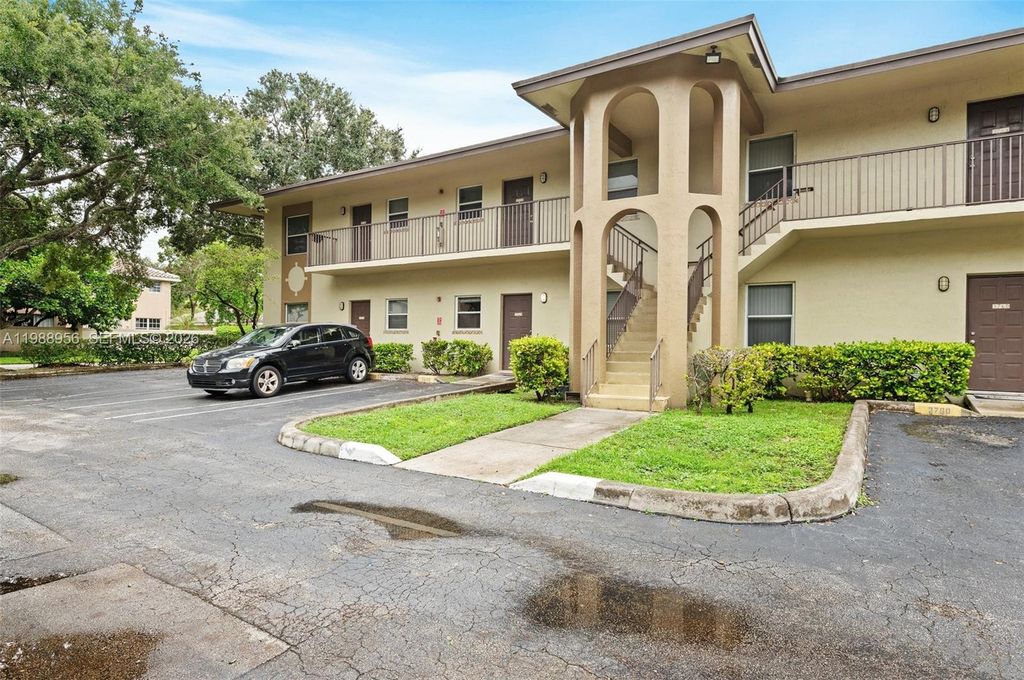 3776 NW 91st Ln 3776, Sunrise, FL 33351