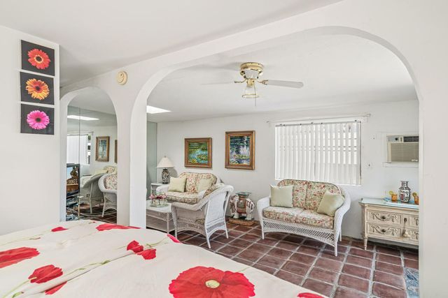 513 Jade Lane, Palm Springs, CA 92264