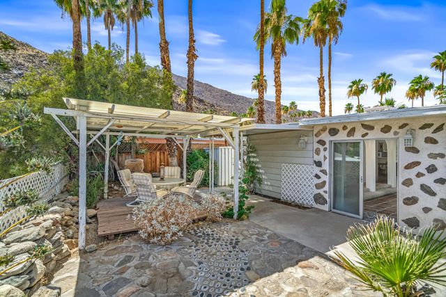 513 Jade Lane, Palm Springs, CA 92264