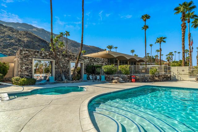 513 Jade Lane, Palm Springs, CA 92264