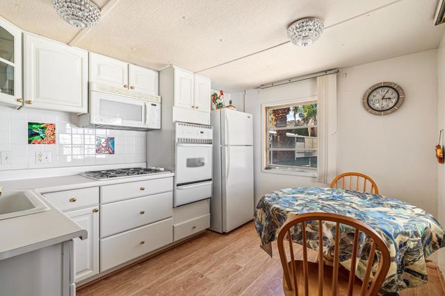 513 Jade Lane, Palm Springs, CA 92264