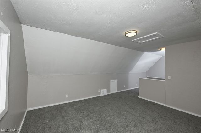 2255 Lake Road, Akron, OH 44312