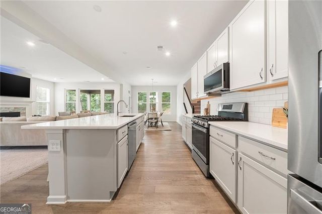 8520 Scenic Ridge Way, Ball Ground, GA 30107