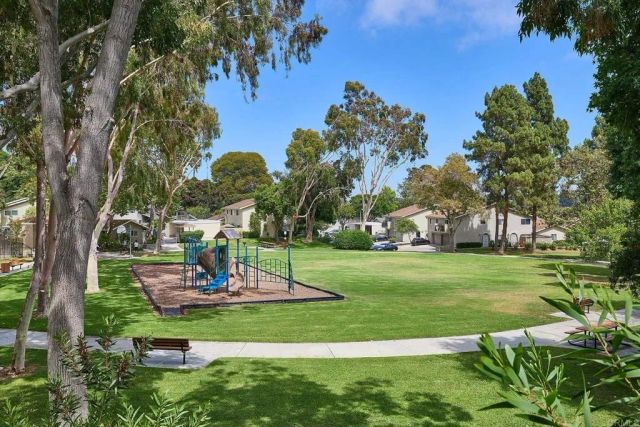 7849 Camino Glorita, San Diego, CA 92122