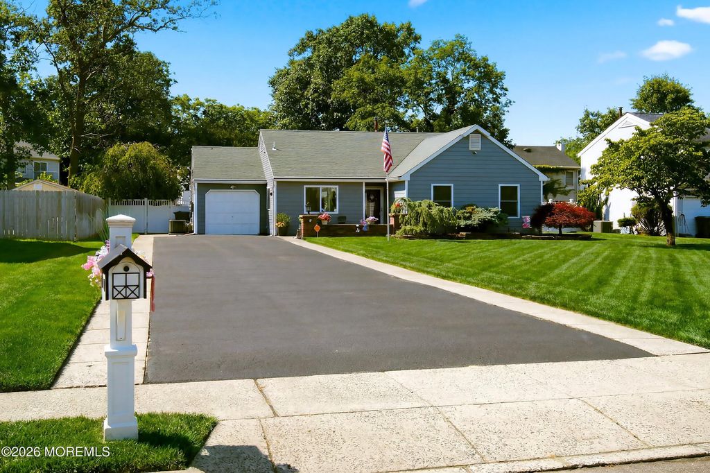 117 W Cypress Road, Toms River, NJ 08753