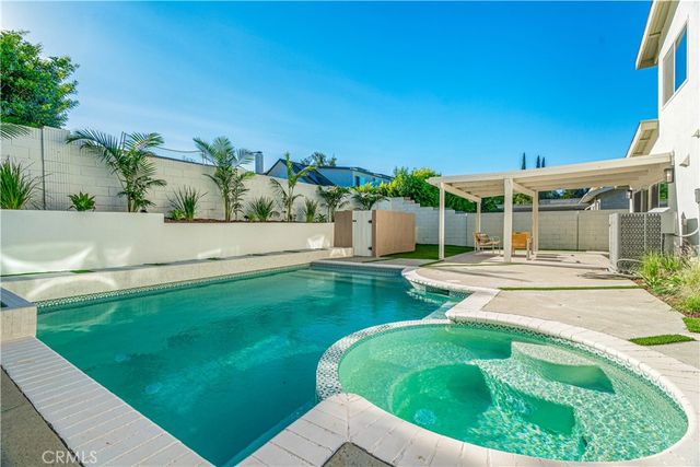 5649 Medeabrook Place, Agoura Hills, CA 91301