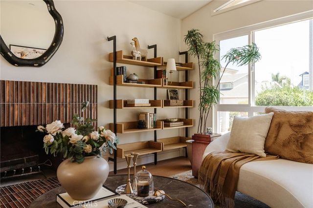5649 Medeabrook Place, Agoura Hills, CA 91301