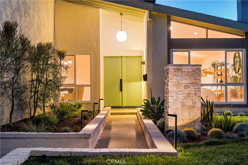 5649 Medeabrook Place, Agoura Hills, CA 91301