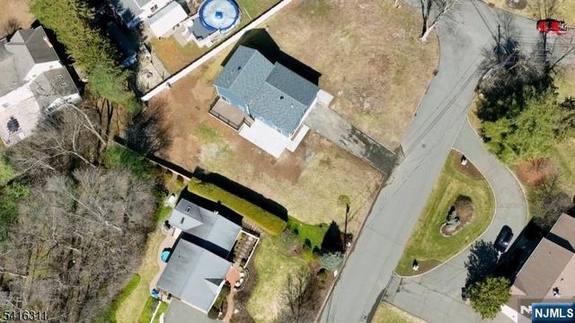 3 Cambridge Road, East Hanover Twp, NJ 07936