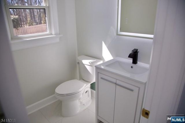 3 Cambridge Road, East Hanover Twp, NJ 07936