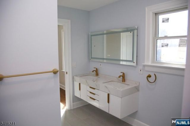 3 Cambridge Road, East Hanover Twp, NJ 07936