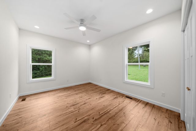 356 Dayton Ave, Crossville, TN 38555