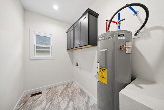 356 Dayton Ave, Crossville, TN 38555