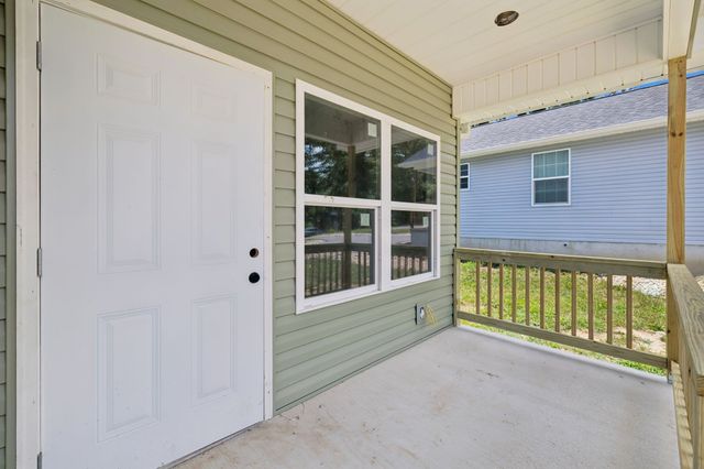 356 Dayton Ave, Crossville, TN 38555