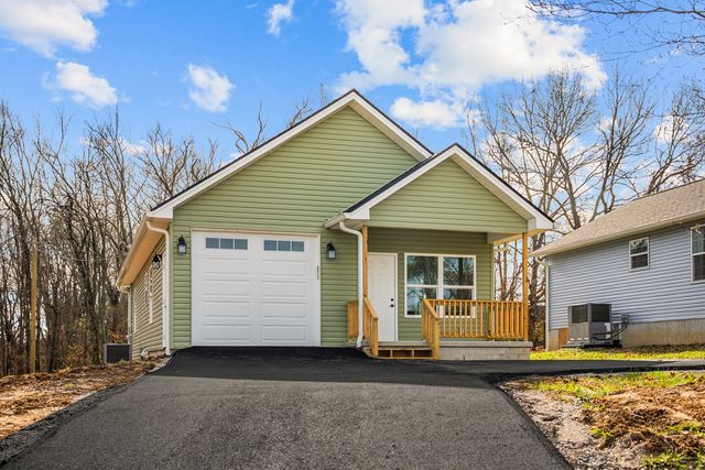 356 Dayton Ave, Crossville, TN 38555