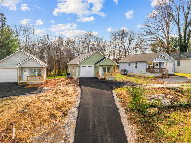 356 Dayton Ave, Crossville, TN 38555