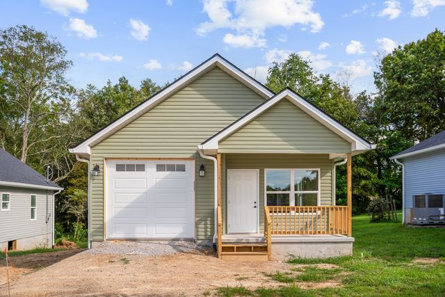 356 Dayton Ave, Crossville, TN 38555