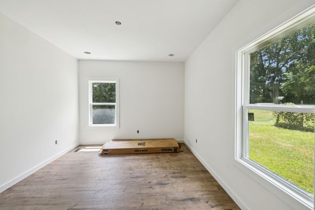 356 Dayton Ave, Crossville, TN 38555