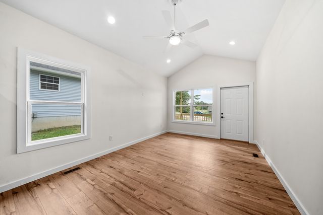 356 Dayton Ave, Crossville, TN 38555