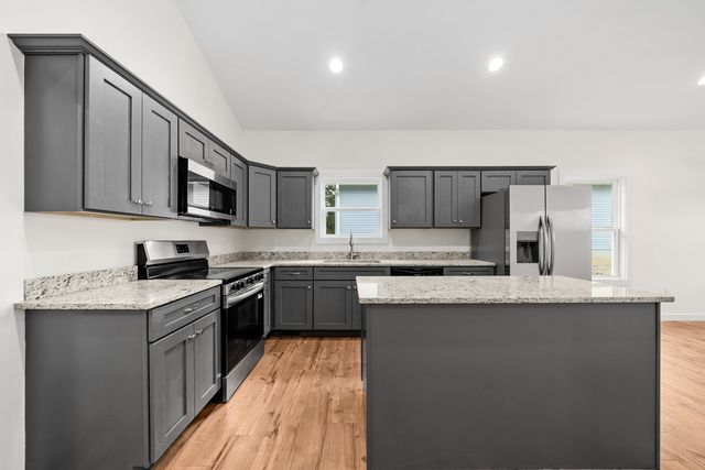 356 Dayton Ave, Crossville, TN 38555