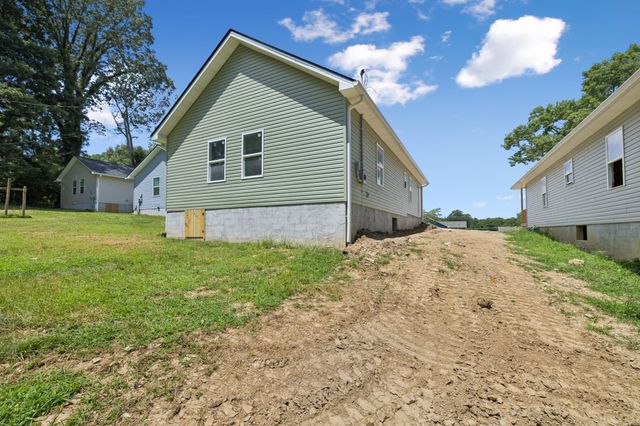 356 Dayton Ave, Crossville, TN 38555