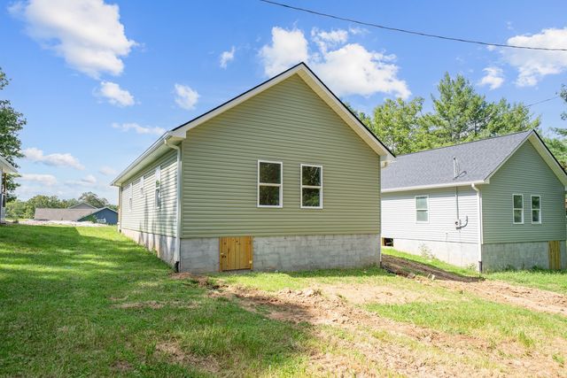 356 Dayton Ave, Crossville, TN 38555