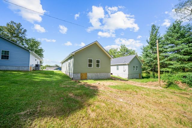 356 Dayton Ave, Crossville, TN 38555