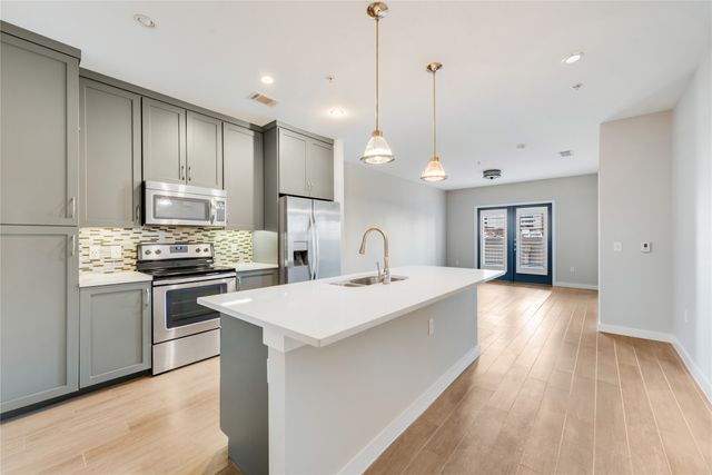 5609 Smu Boulevard 207, Dallas, TX 75206