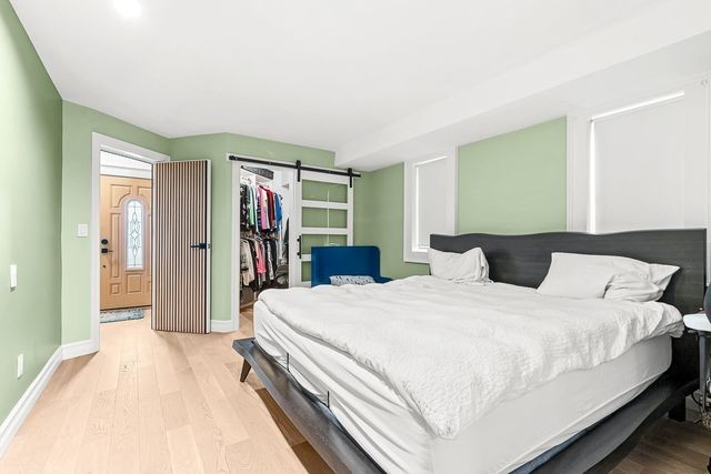 147 Cushing St 5, Cambridge, MA 02138