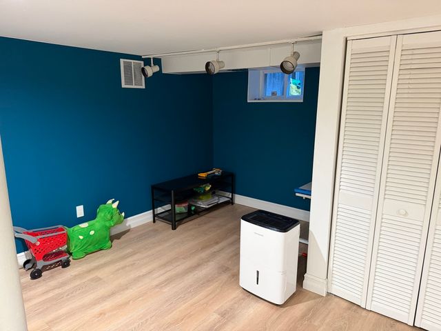 147 Cushing St 5, Cambridge, MA 02138