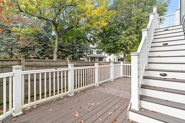 147 Cushing St 5, Cambridge, MA 02138