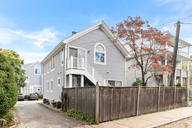 147 Cushing St 5, Cambridge, MA 02138