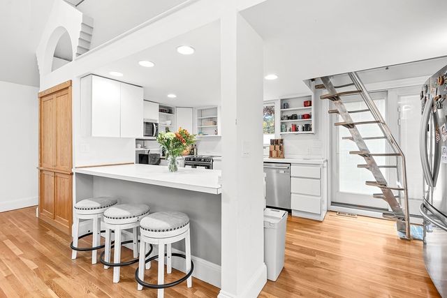 147 Cushing St 5, Cambridge, MA 02138