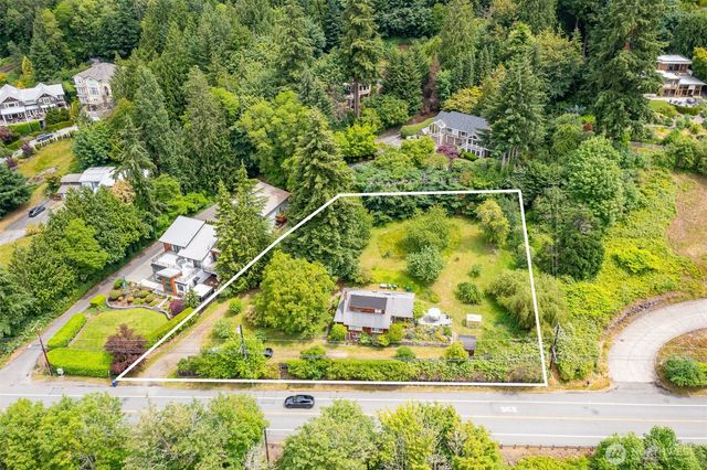 2642 E Lake Sammamish Parkway NE, Sammamish, WA 98074
